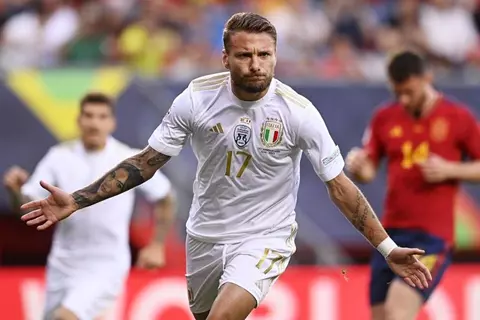 تشكيل هولندا وإيطاليا.. فان دايك وجاكبو أساسيان.. وإيموبيلي احتياطيًا